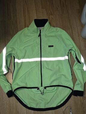 Running Room Lime Green and Black Reflective Running Jacket..size M